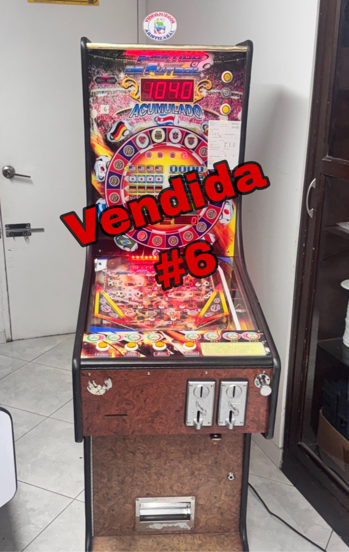 Foto-2-4-2026-5-00-24-pm.jpg Maquina de Pinball 6 bolas doble monedero #6 - Imagen 1